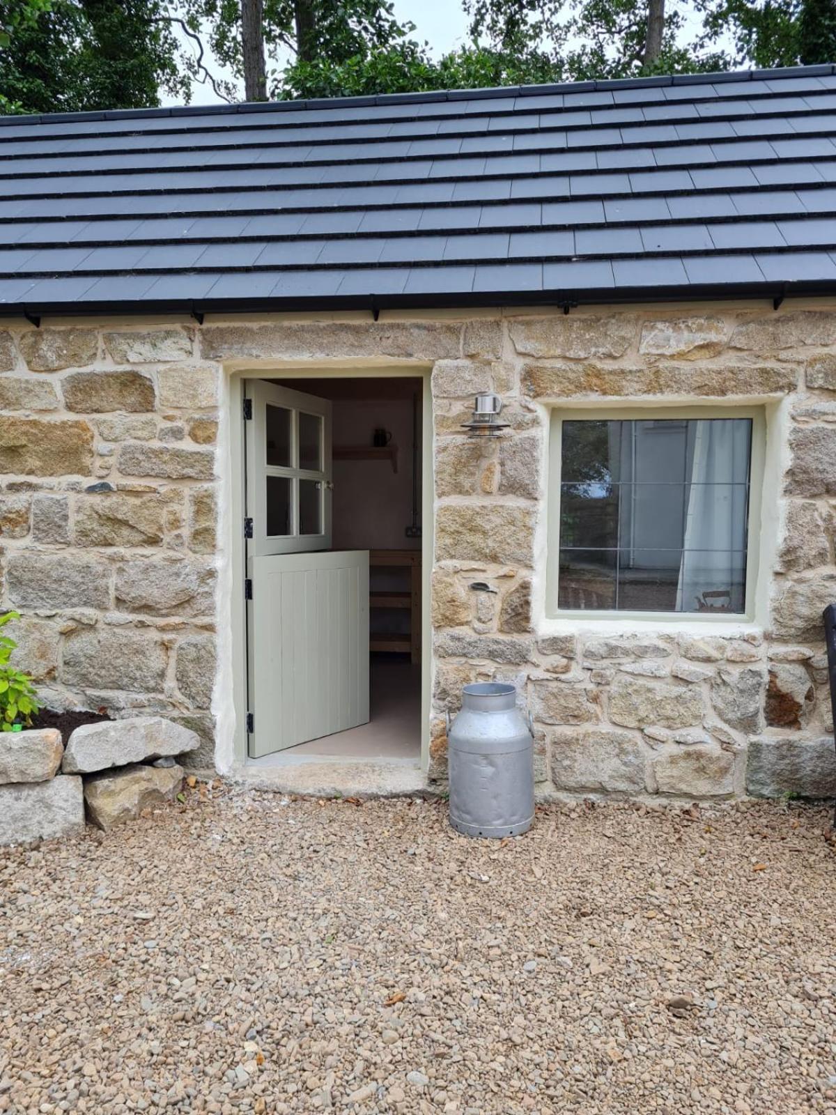 Villa Cosy Couples Retreat At The Coop With Hot Tub Kilkeel Exterior foto