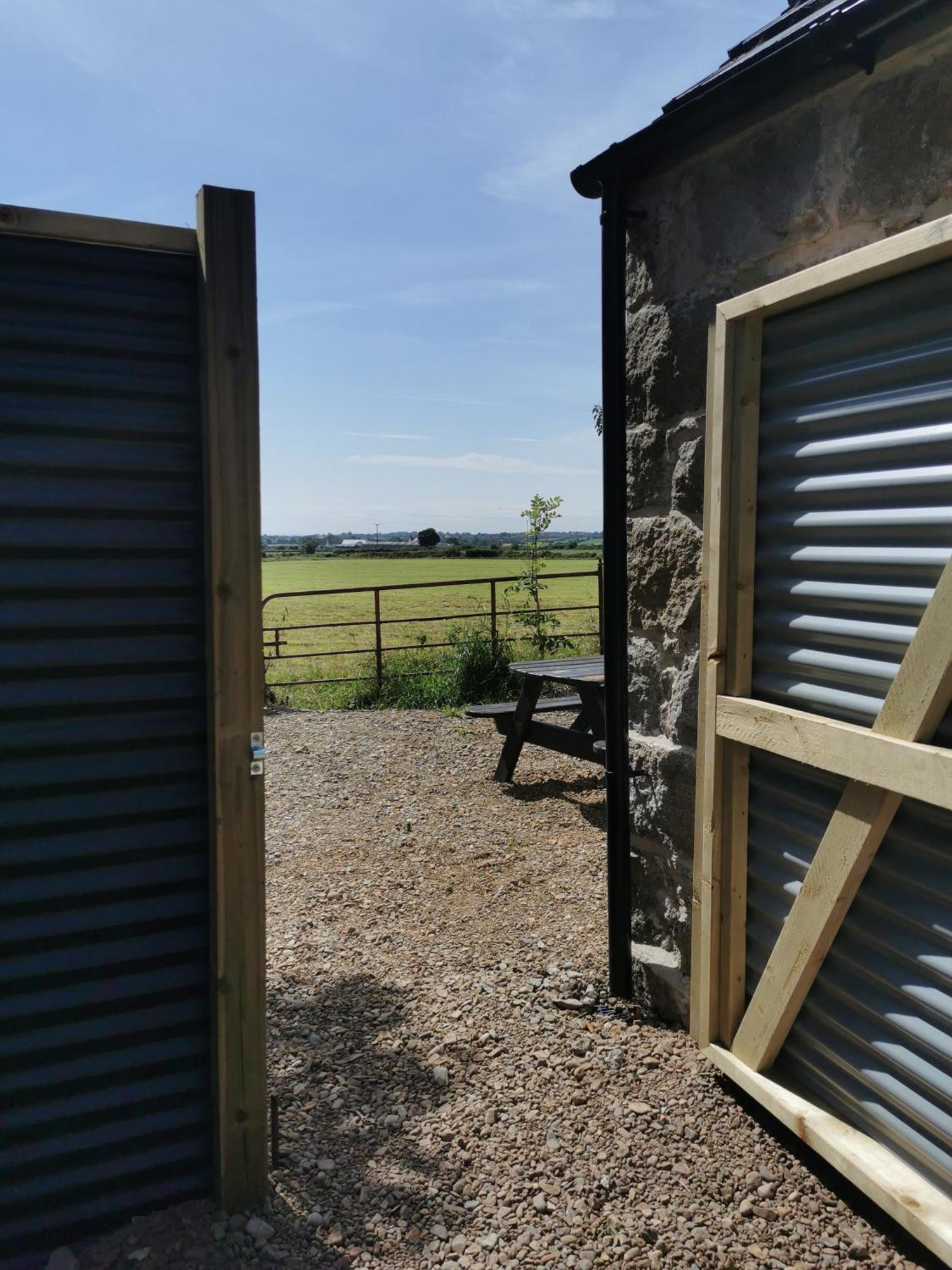 Villa Cosy Couples Retreat At The Coop With Hot Tub Kilkeel Exterior foto